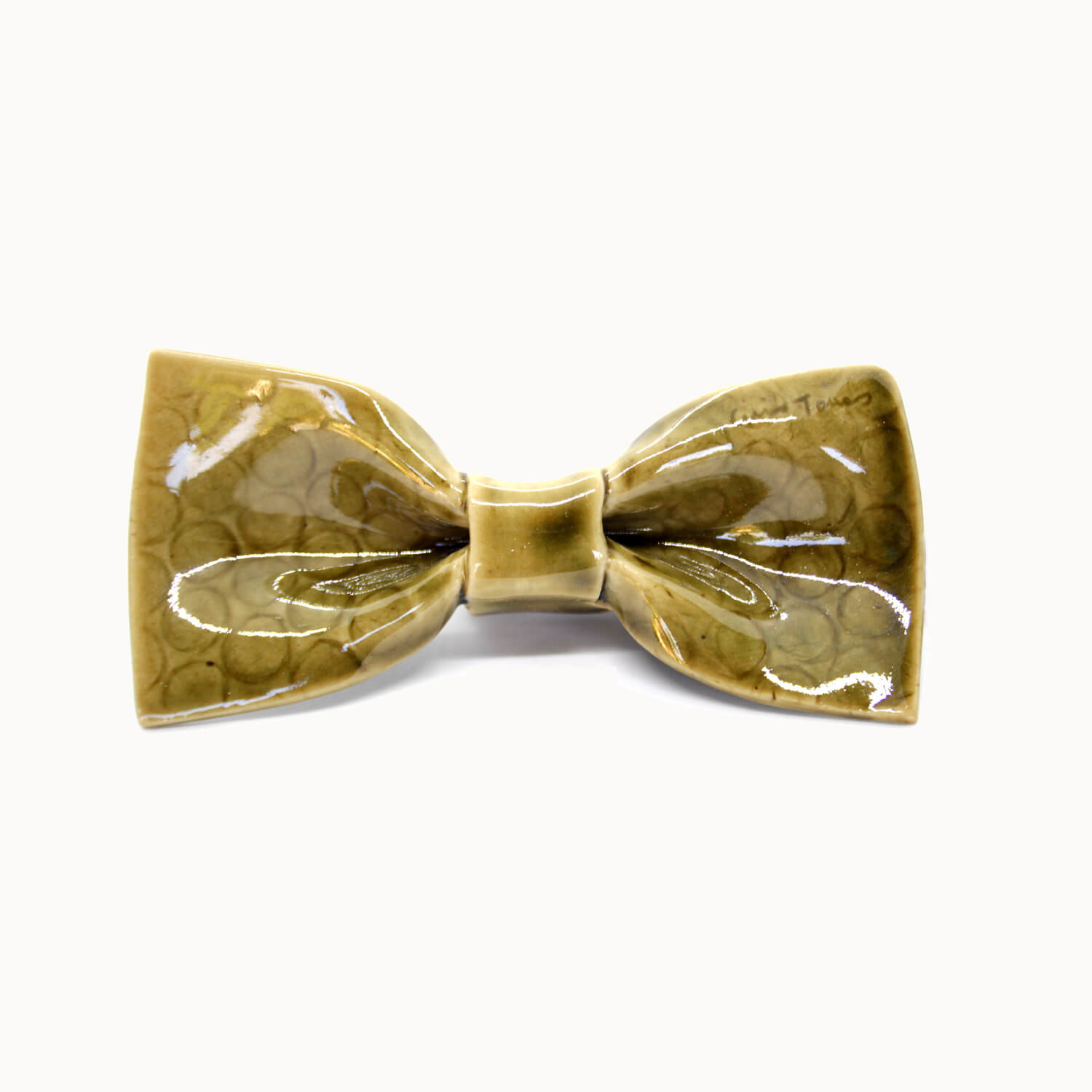 Bowtery Handmade ceramic bow ties Pajaritas de cerámica hechas a mano Oliva